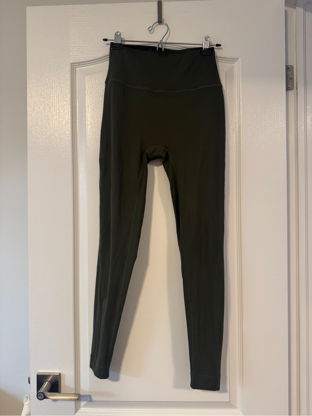 SET Active Olive Green High-Rise Leggings - workout set - Picture 3 of 5